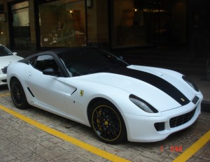 Ferrari 599 GTB albnegru 1