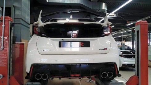 Civic Type R spate