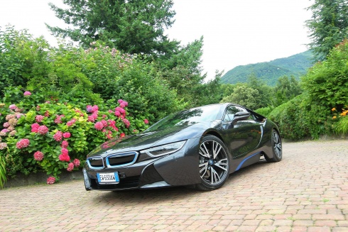 BMW i8 front